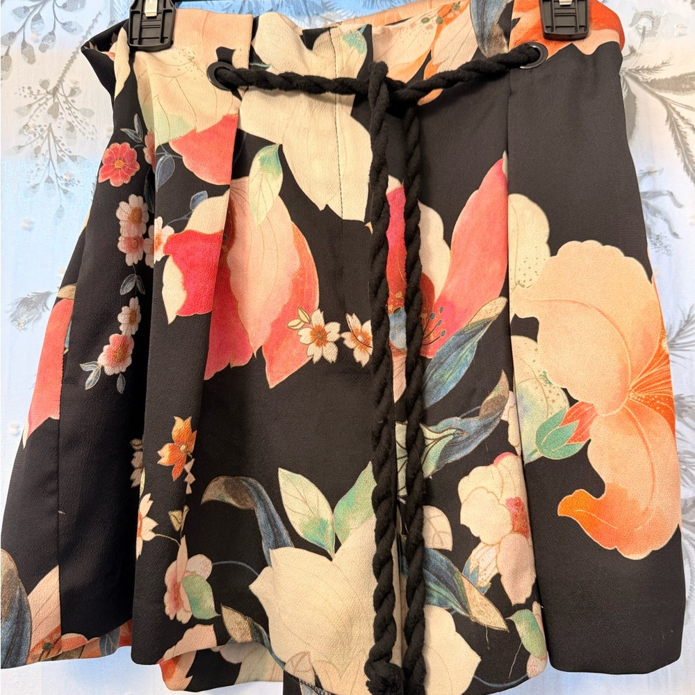 Mango Floral Mini Shorts Pleated Tie Front